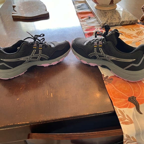 ASICS Gel-Venture Women's Shoes - Black and Gray - Picture 6 of 6